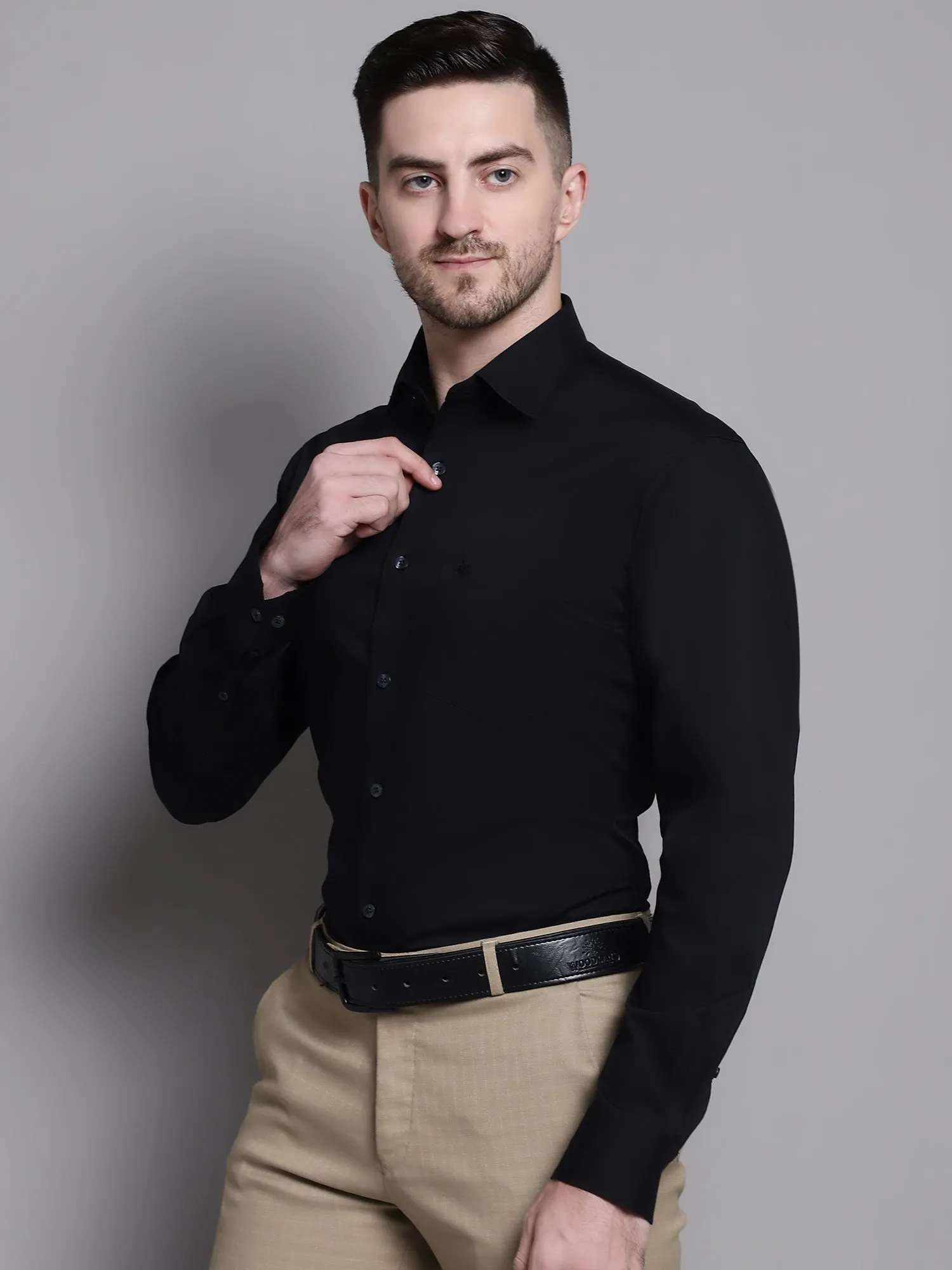 Cantabil Cotton Blend Black Solid Full Sleeve Regular Fit Formal Shirt for Men with Pocket